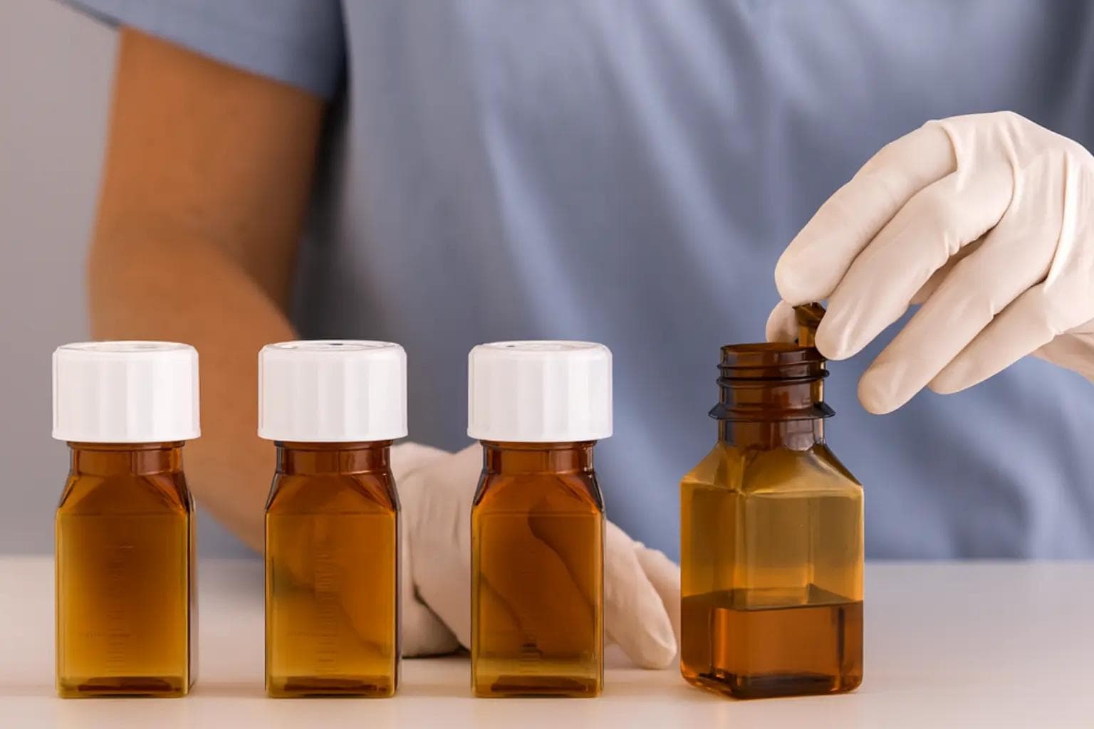 Du traitement par lots à la distribution : rationalisation des opérations avec le système LiquiMedLock
